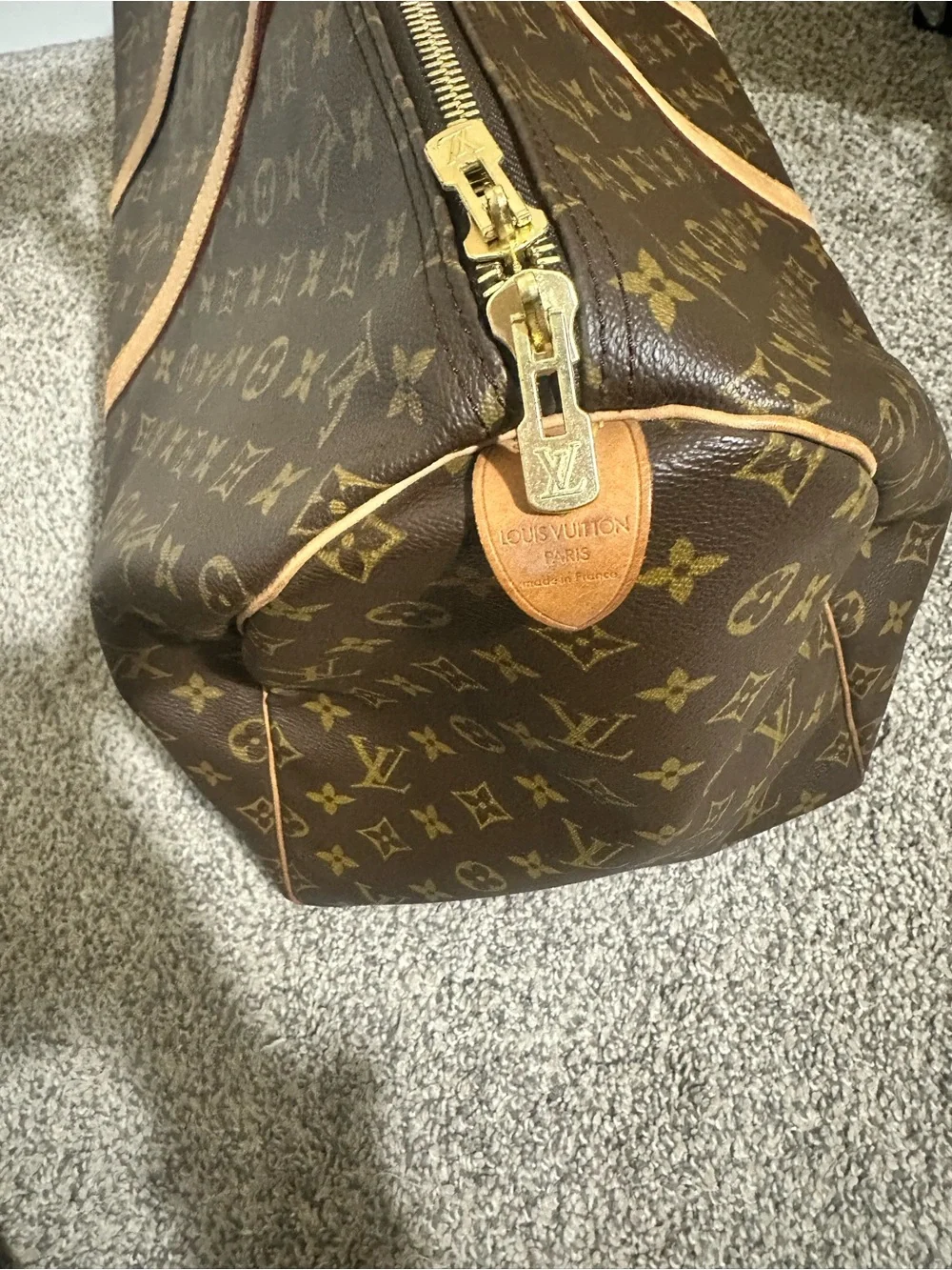 Louis Vuitton classic lv